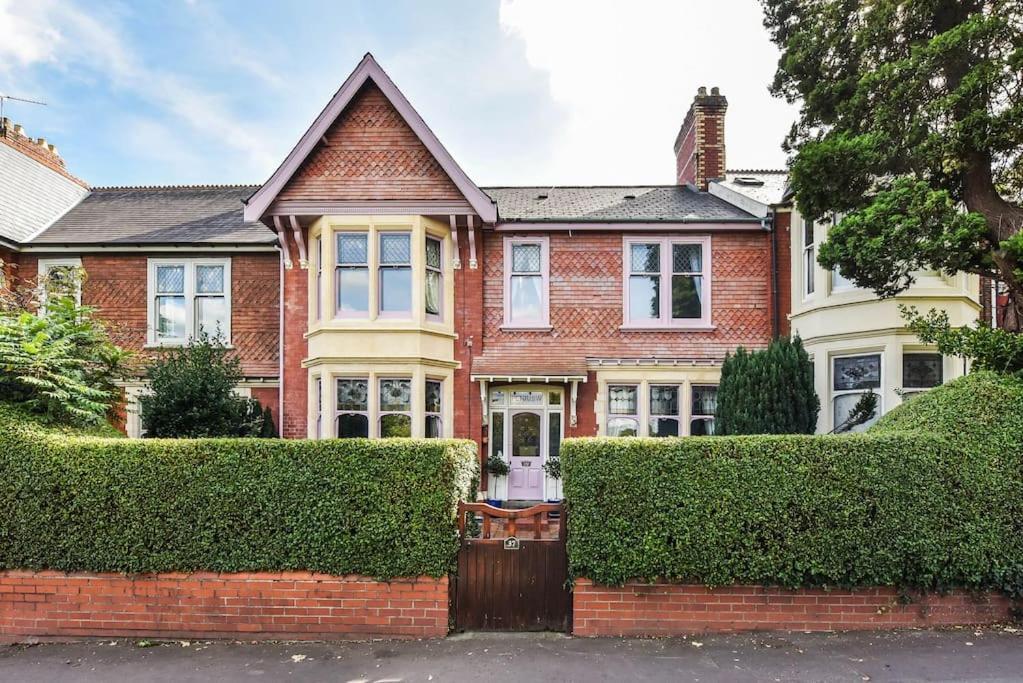 Traditional 3-Bed Property In Pontcanna With Parking Cardiff Exterior photo